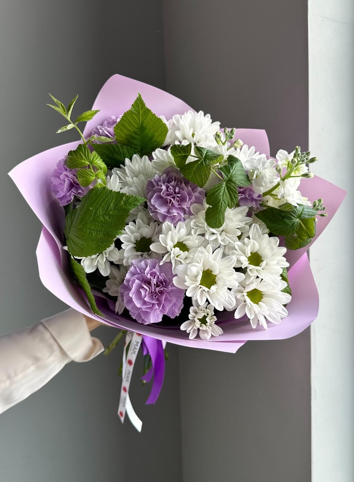 Букет #236 Кустовая хризантема, диантусы