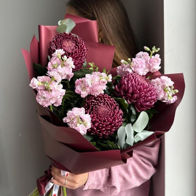 Букет #301 Хризантема "Бигуди", кустовая маттиола