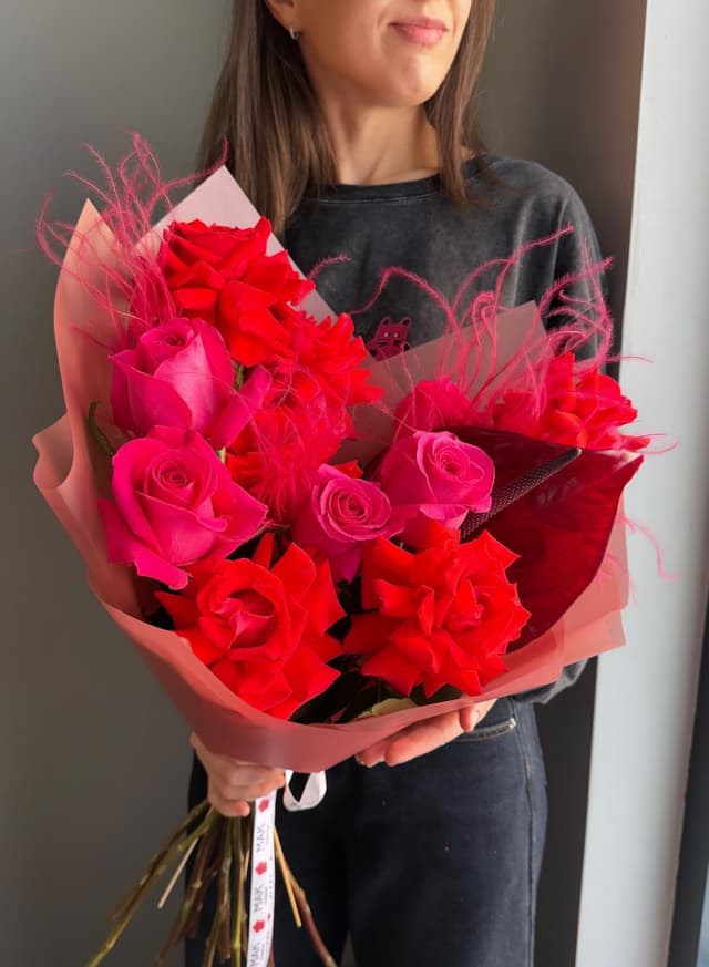 Букет #273 Роза "Нина", "Пинк Флойд", антуриум