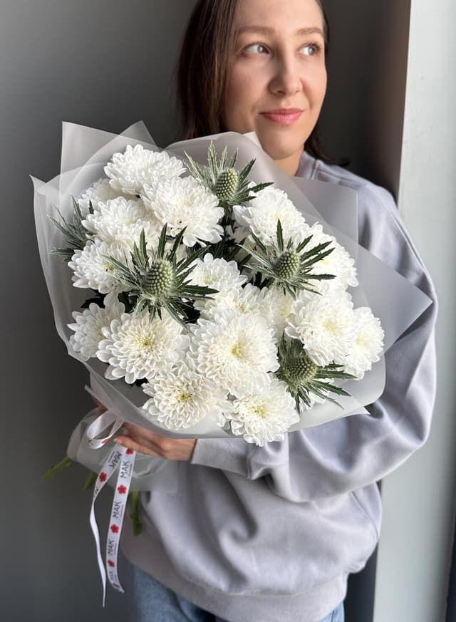 Букет #230 Кустовая хризантема, эрингиум