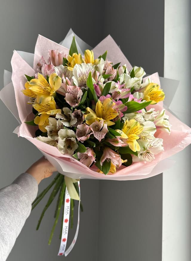 Букет #53 Альстромерия (15 шт)