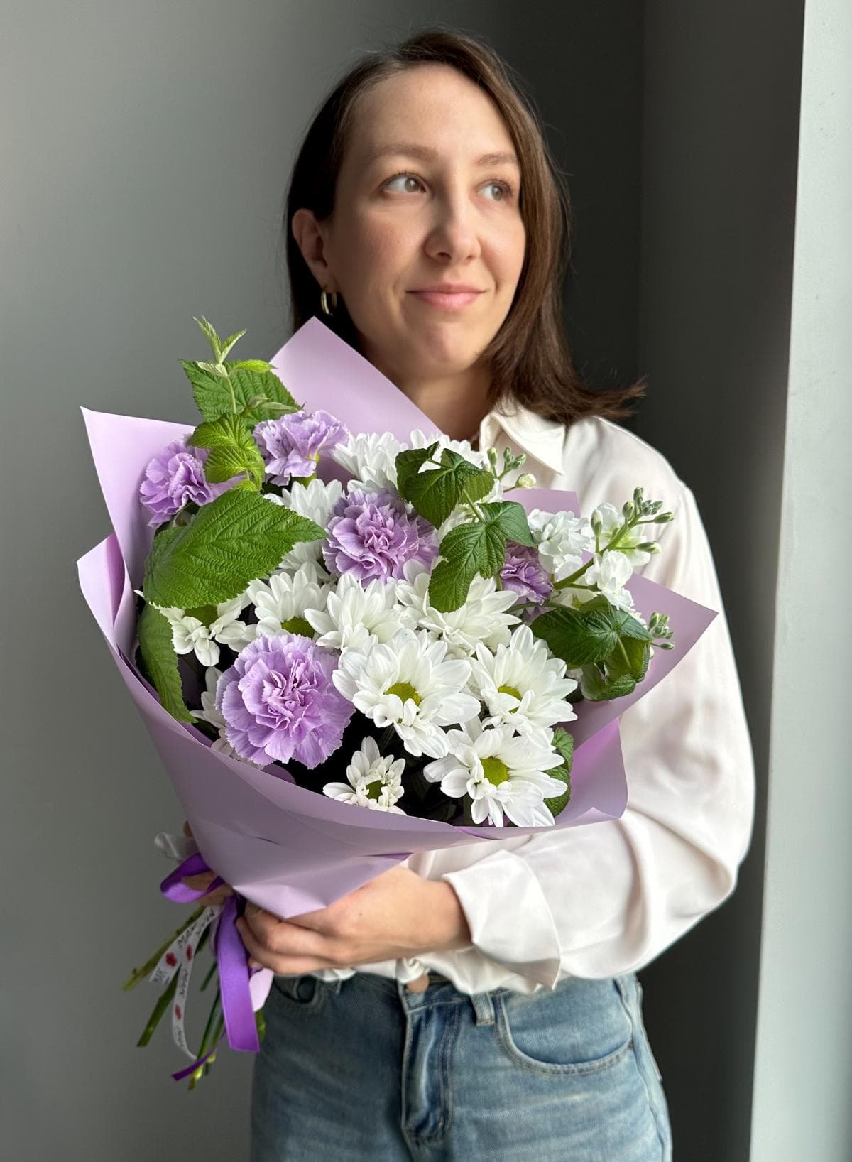 Букет #236 Кустовая хризантема, диантусы