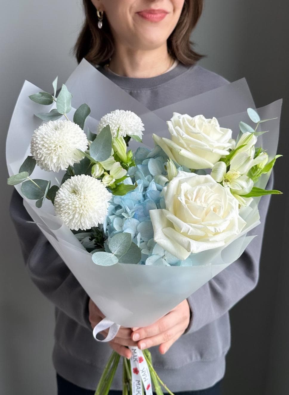 Букет #226 Гортензия, розы, хризантема и альстромерия