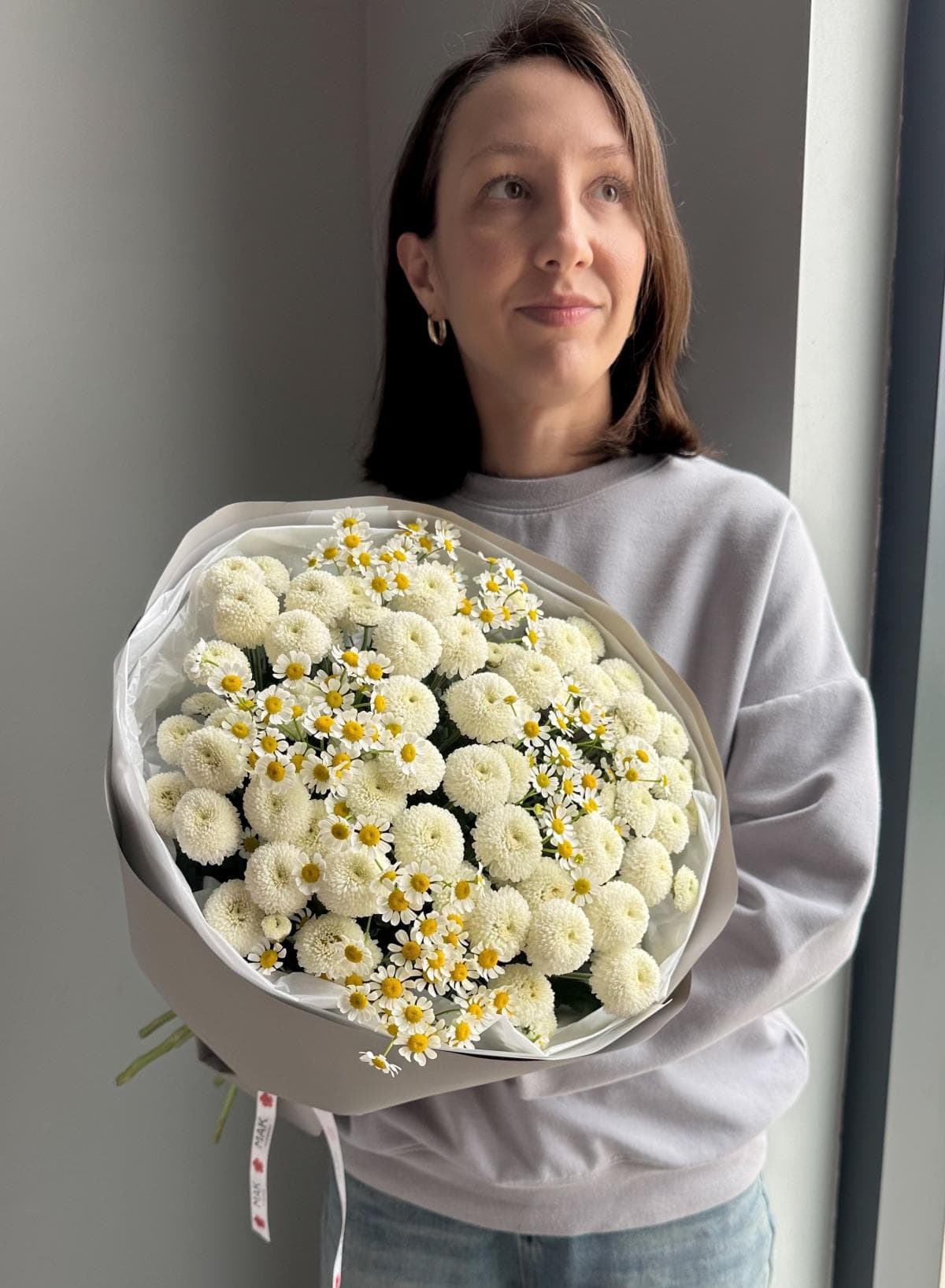 Букет #238 кустовая хризантема, ромашки